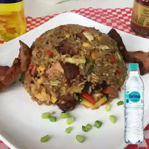 Combo Arroz Chaufa + Brisa Sin Gas 600ML