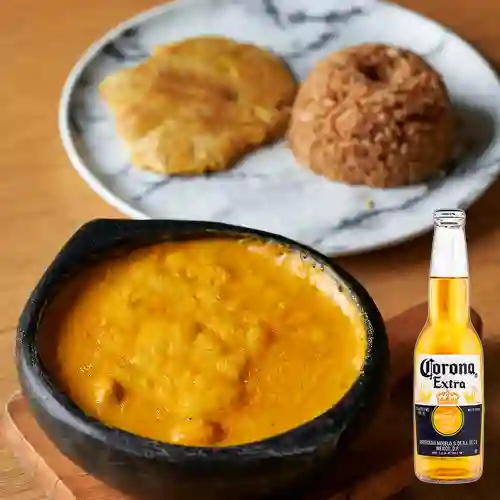 Combo Cazuela de Mariscos + Corona 330 ml