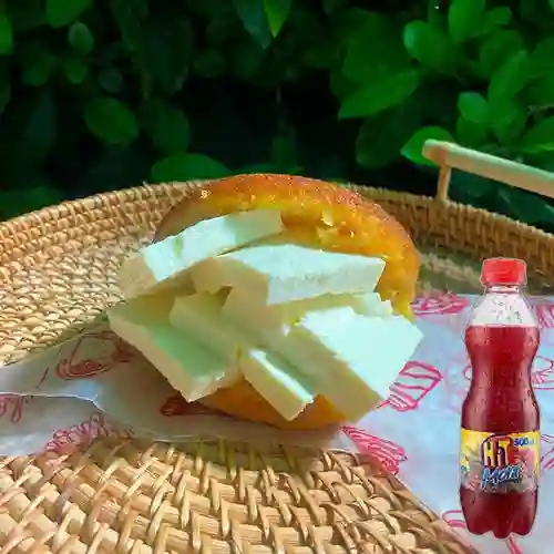 Combo Arepa de Choclo con Queso + Hit Mora 500 ml