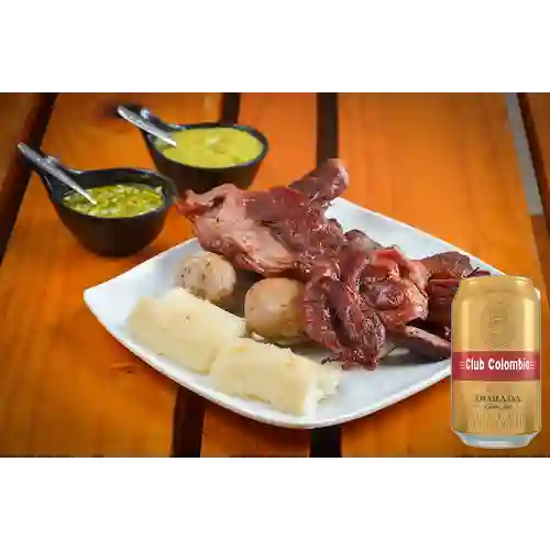 Combo Plato Solo Carne + Club col. Dorada Lta 330ml