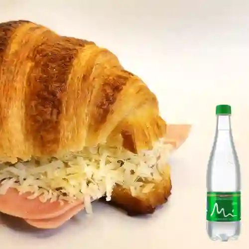 Combo Croissant Jamón&Queso +Manantial C/gas 600ML