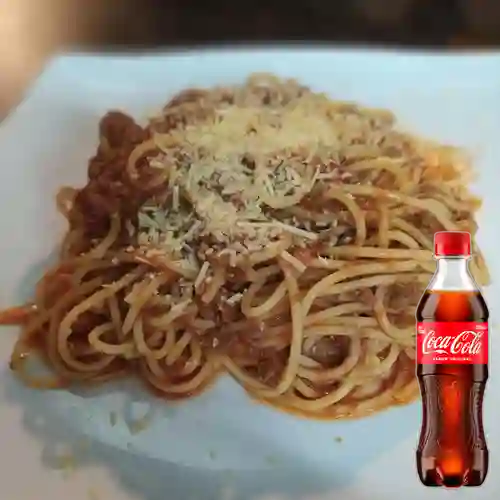 Combo Pasta Bolognesa + Coca Cola Original 400 ml