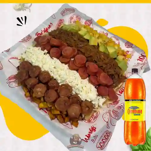 Salchipapa Salchipaisa 2-3 Personas +Colombiana 2.5 l
