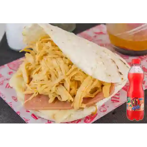 Combo Arepa de Pollo Jamón&Queso +Hit Tropical 500ml