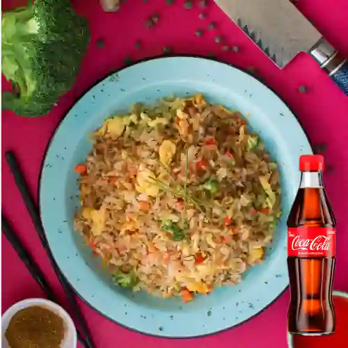 Combo Chaufa de Pollo + Coca Cola Original 300ML