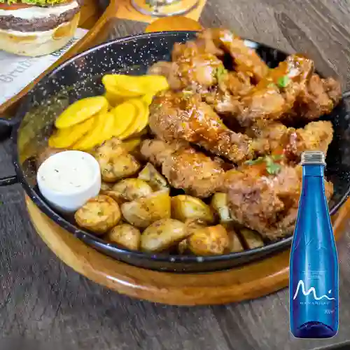Combo Alitas + Manantial Sin Gas 300m