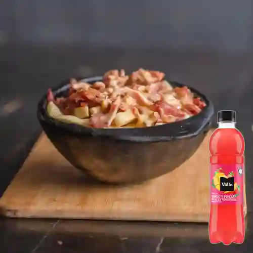 Fries Bacon&Cheese Personal +Del Valle Mango Fresa 500ml