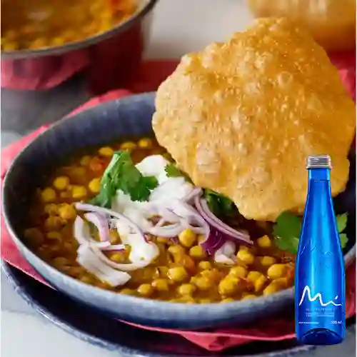 Combo Chola Puri + Manantial Sin Gas 300 ml