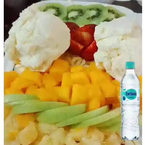 Combo Ensalada Super Especial + Brisa Sin Gas 600ML