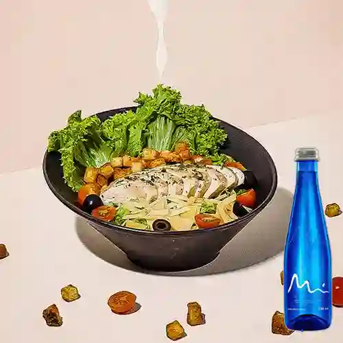 Combo Ensalada César + Agua Mineral
