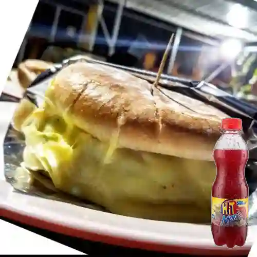 Combo Hamburguesa de Queso Fundido + Hit Mora 500 ml