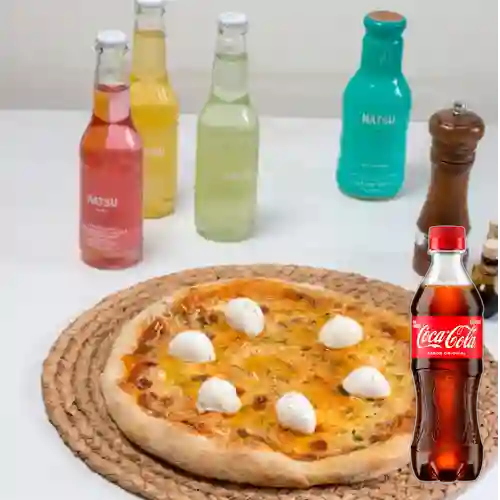 Combo Pizza Mediana Holandesa + Coca Cola Original 400 ml