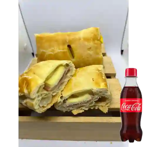 Combo Pastel de Jamón y Queso + Coca-Cola Sabor Original 250 ml