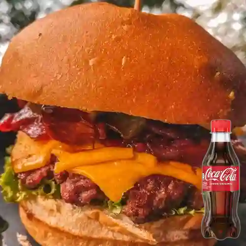 Combo Hamburguesa Angus+ Papas + Coca Cola 250Ml