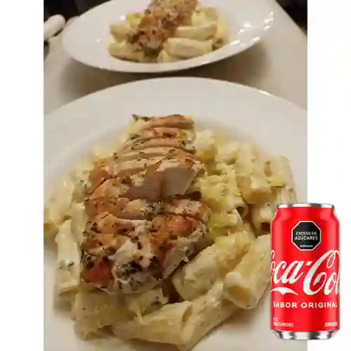Combo Chicken Alfredo + Coca Cola Original 330ML