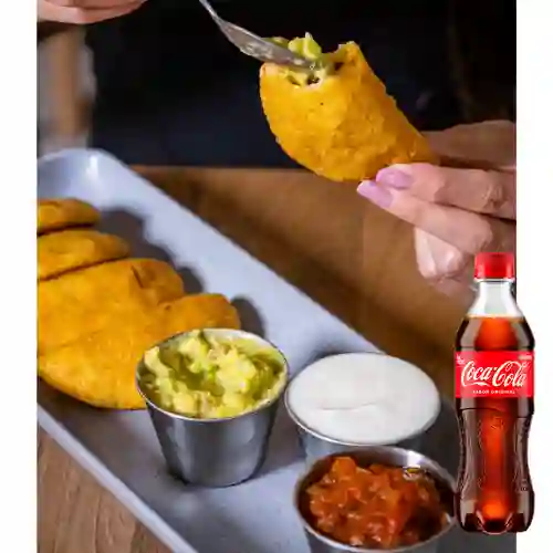 Combo Empanadas de Carne + Coca Cola Original 400 ml