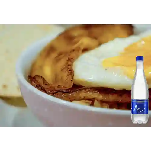 Combo Calentado Paisa + Manantial Sin Gas 600ML