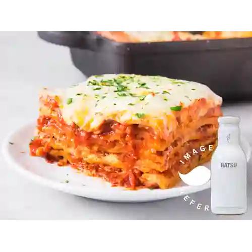 Combo Lasagna Boloñesa + Hatsu Blanco 400 ml