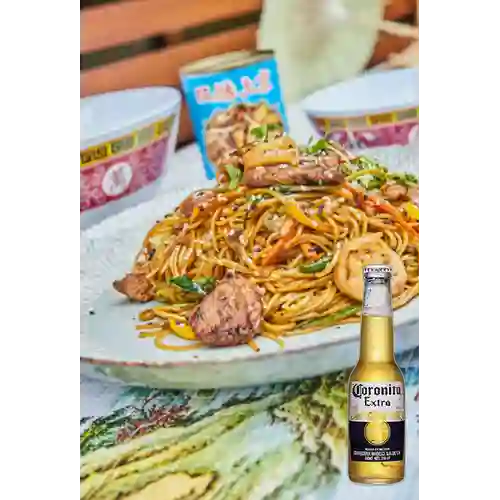Combo Cantones Aki + Cerveza Coronita Bot. 210ml