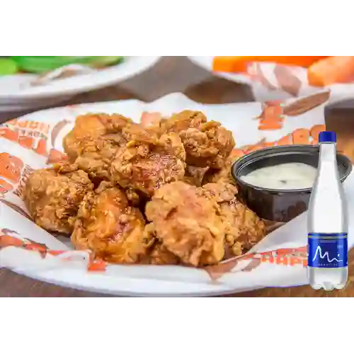 Combo Boneless X 6, 10 y 15 + Manantial Sin Gas 600ML