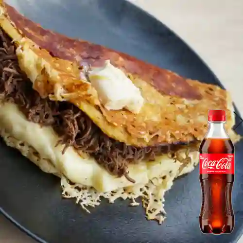 Combo Cachapa Forrada con Carne + Coca Cola Original