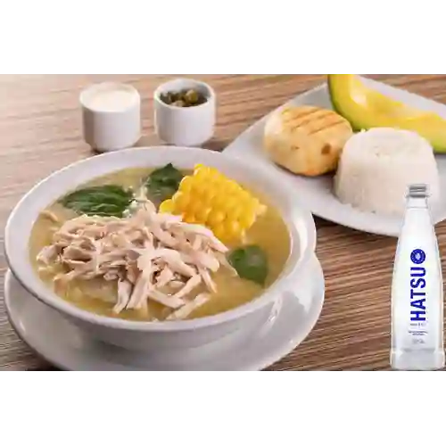Combo Sopa de Ajiaco + Agua Hatsu Sin Gas 500Ml