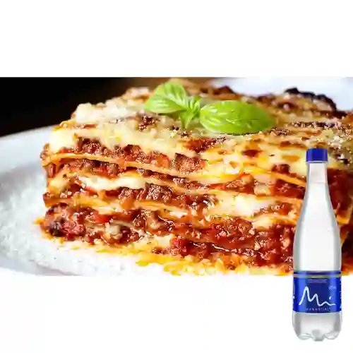 Combo Lasaña Boloñesa + Manantial Sin Gas 600ML