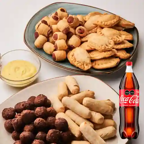 Combo Fiesta (8-12 Personas) + Coca-Cola Sabor Original 1.5 l