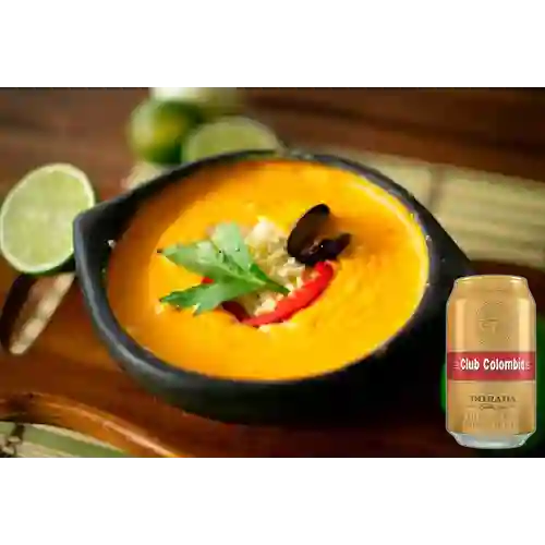 Combo Cazuela de Mariscos pequeña + Club Col. Dorada 330ml Lta