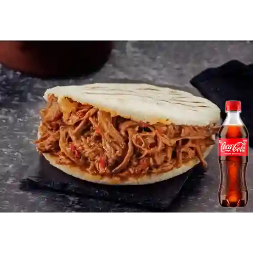 Combo Arepa de Carne Asada + Coca Cola Original 400 ml