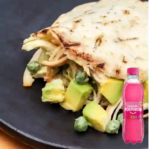 Combo Arepa D Reina Pepiada + Manzana 250 ml