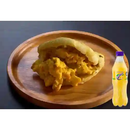 Combo Arepa Rellena de Huevo + Quatro Original 400ML