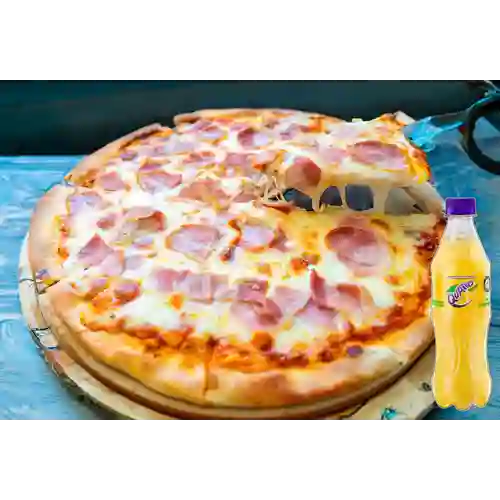 Combo Pizza Jamón y Queso + Quatro Original 400ML
