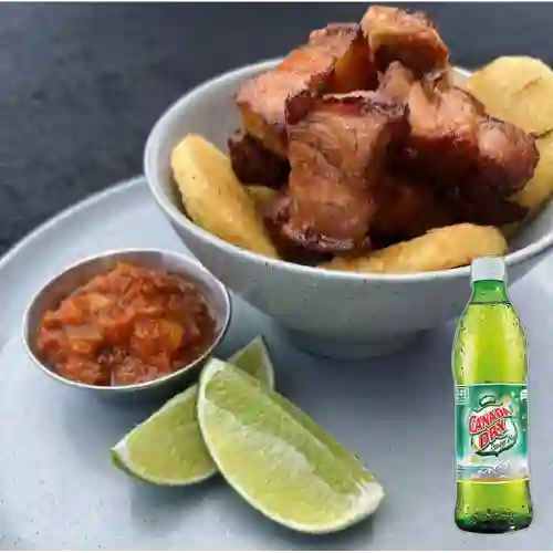 Combo Chicharrón c/ Arepa +Canada Dry Ginger Ale 300ml