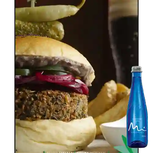 Combo Supreme Vegan Burguer + Manantial Sin Gas 300m