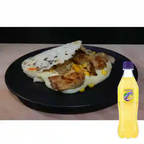 Combo Arepa Rellena de Pollo + Quatro 400 ml