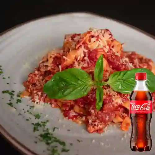 Combo Fetuccine Al Ragú + Coca Cola Original 400 ml