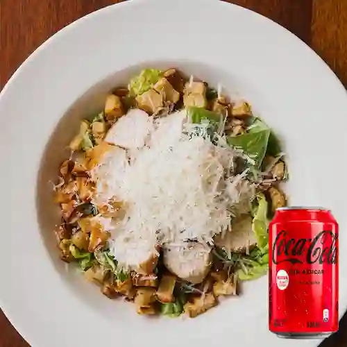 Combo Ensalada César c/ Pollo +Cocacola S/az 330ML