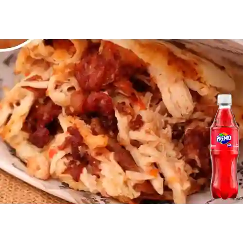 Combo Arepa Pollo Tocineta + Premio 400 ml