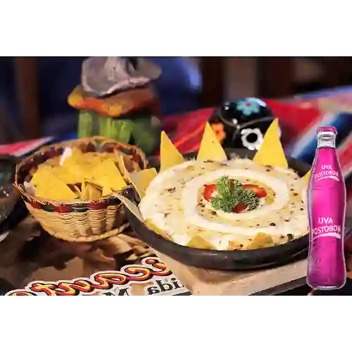 Combo Nachos Preparados + Uva Postobon 350 ml
