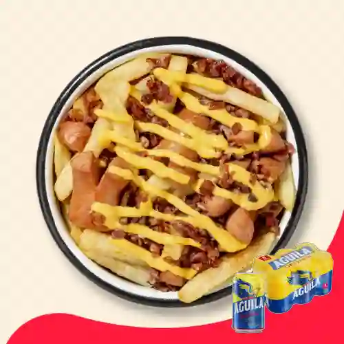 Combo Salchipapa Queso-Tocineta + Aguila 330ml Lata Sixpack