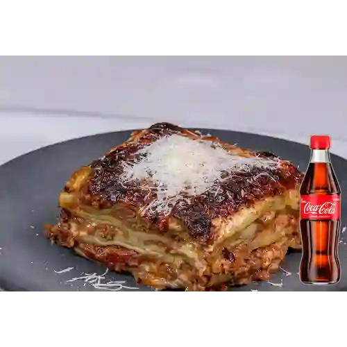 Combo Lasagna Tradicional + Coca Cola Original 300ML