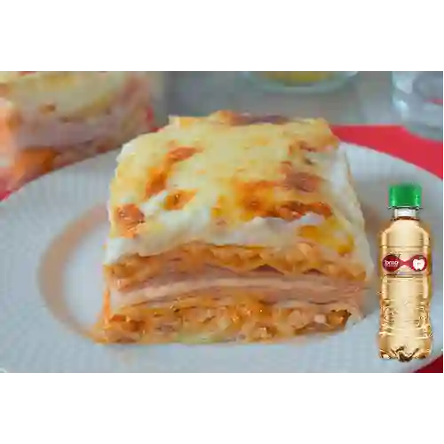 Combo Lasagna de Pollo + Brisa Saborizada Manzana 280ml