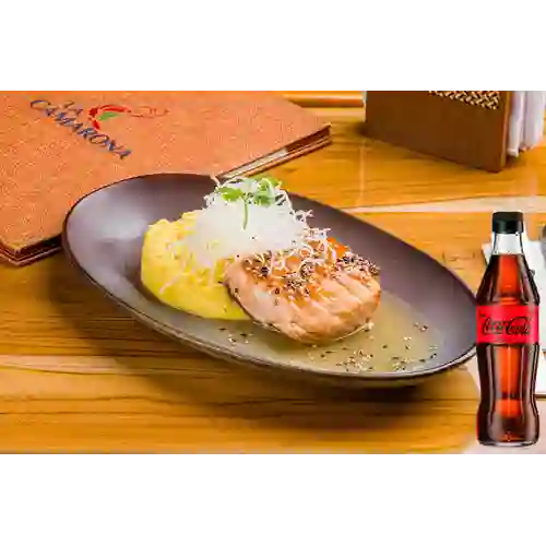 Combo Salmón Nikei + Coca-Cola ZERO 300 ml