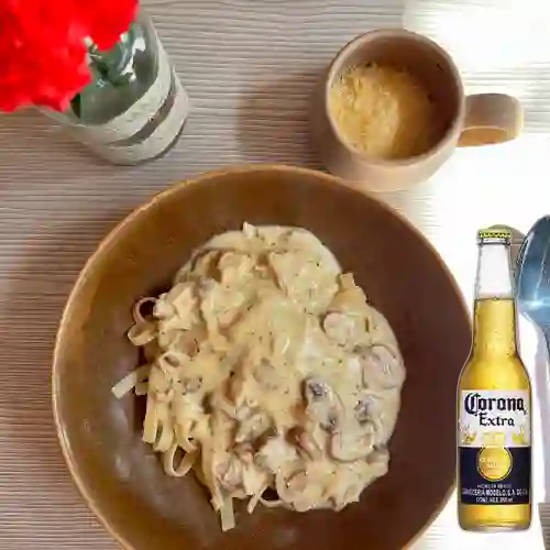 Combo Pasta Pollo c/ Champiñones + Corona Extra 355ml