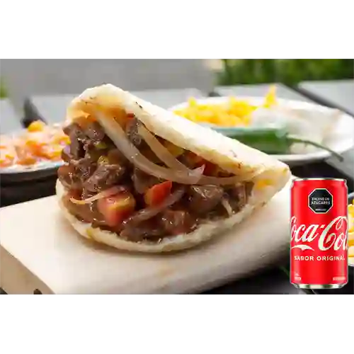Combo Arepa Country + Coca Cola Original 235 ml