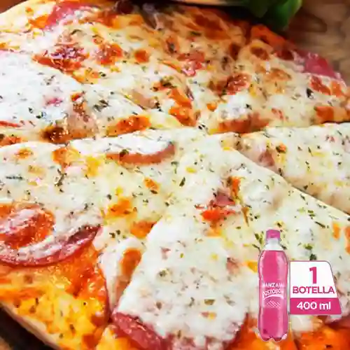 Combo Pizzeta de Carnes + Postobón Manzana 400 ml