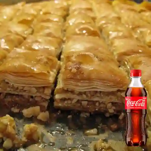 Combo Baklava Postre + Coca-Cola Original 400 ml
