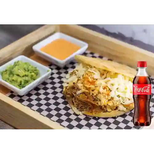 Combo Arepa Mixta + Coca Cola Original 400 ml