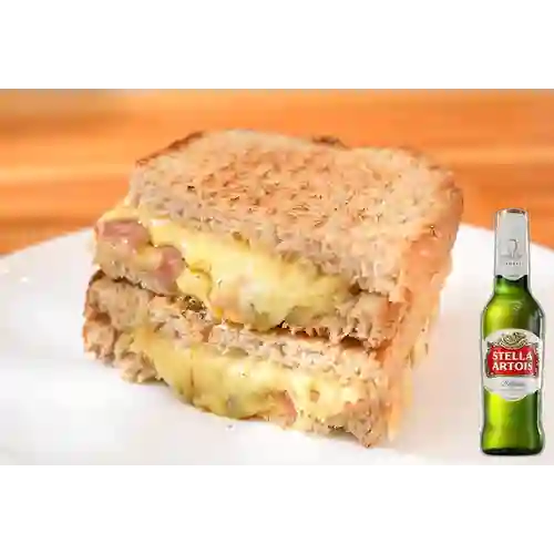 Combo Sánduche Triple Queso + Stella Artois 300 ml